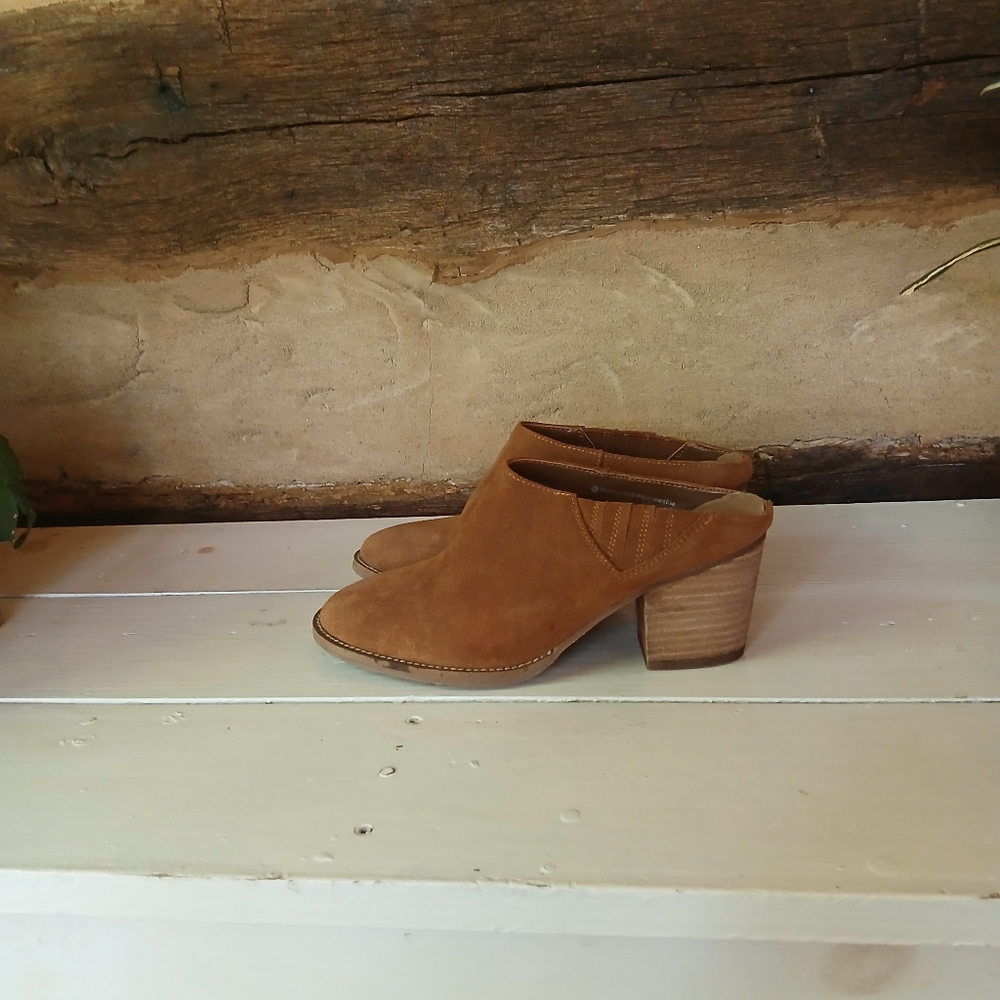 Blondo Cognac Suede Waterproof 3" Heel Mules Size 8.5